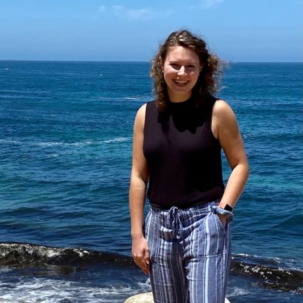 Meet your Posher, Lauren